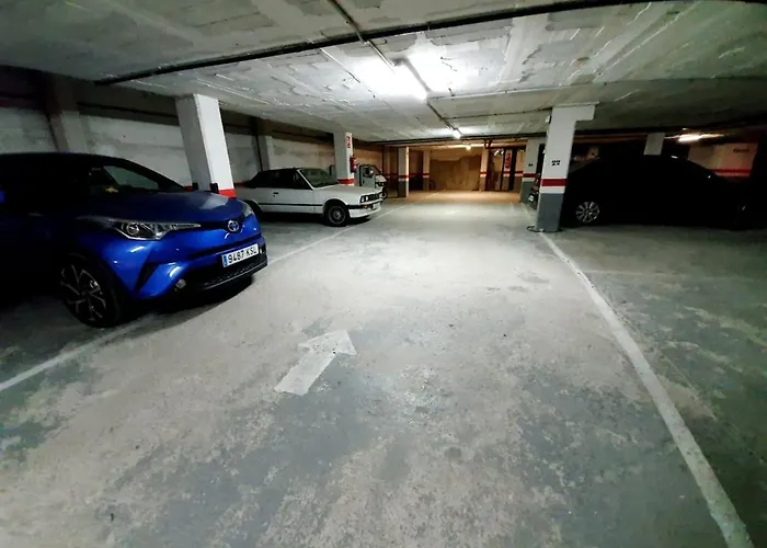 아파트 Good Location, 5 Min, Parking, Air Conditioning