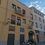 Good Location, 5 Min, Parking, Air Conditioning Апартаменти *