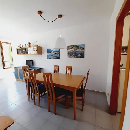 Apartment Good Location, 5 Min, Parking, Air Conditioning