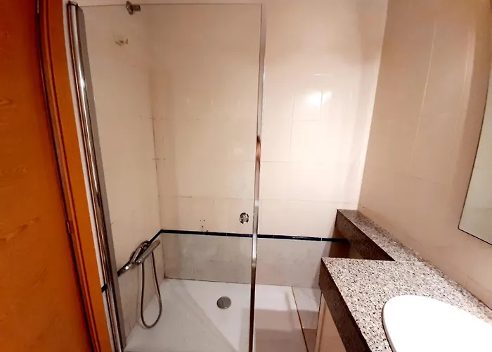 Good Location, 5 Min, Parking, Air Conditioning Appartement